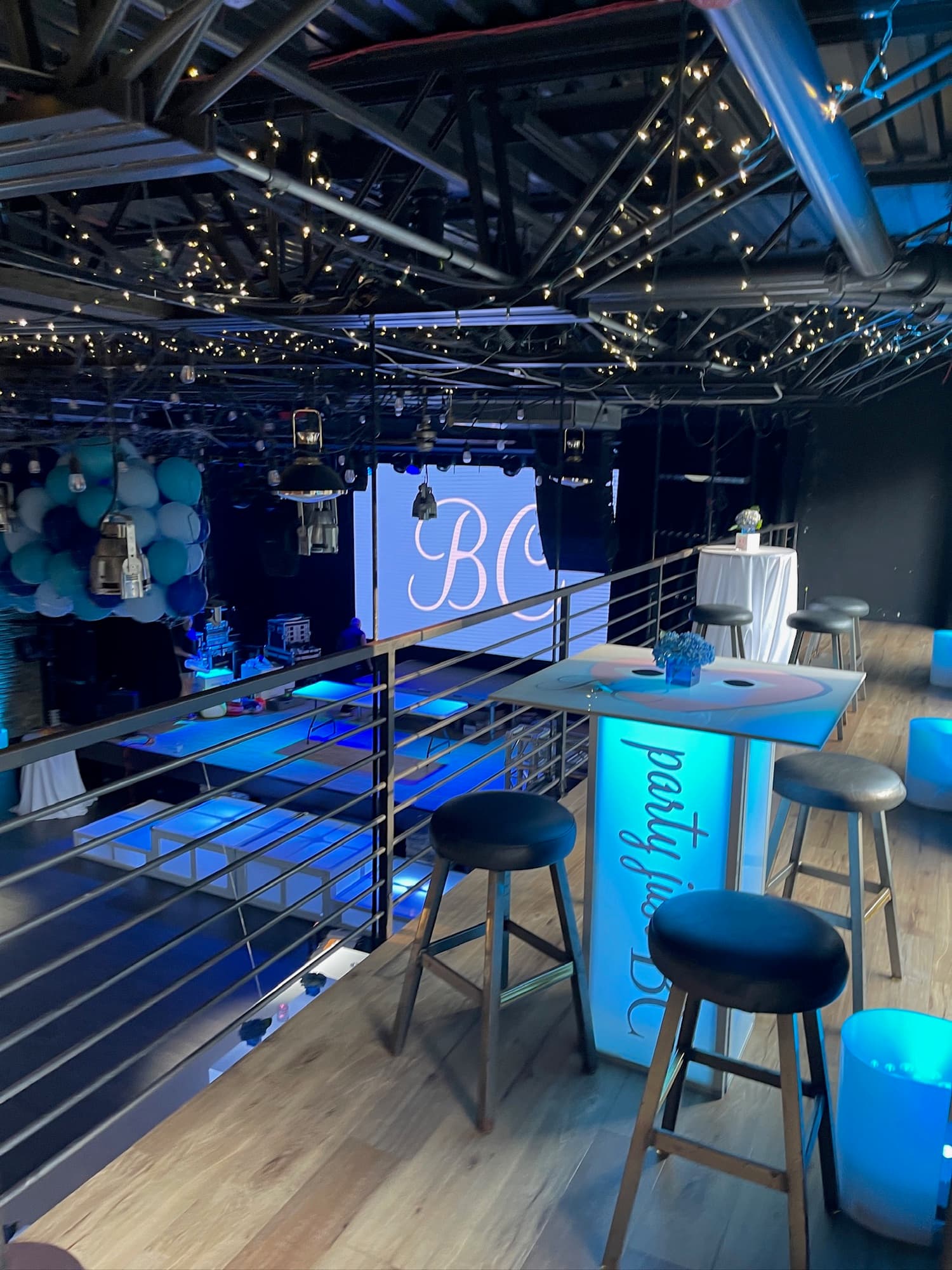 Cocktail table design