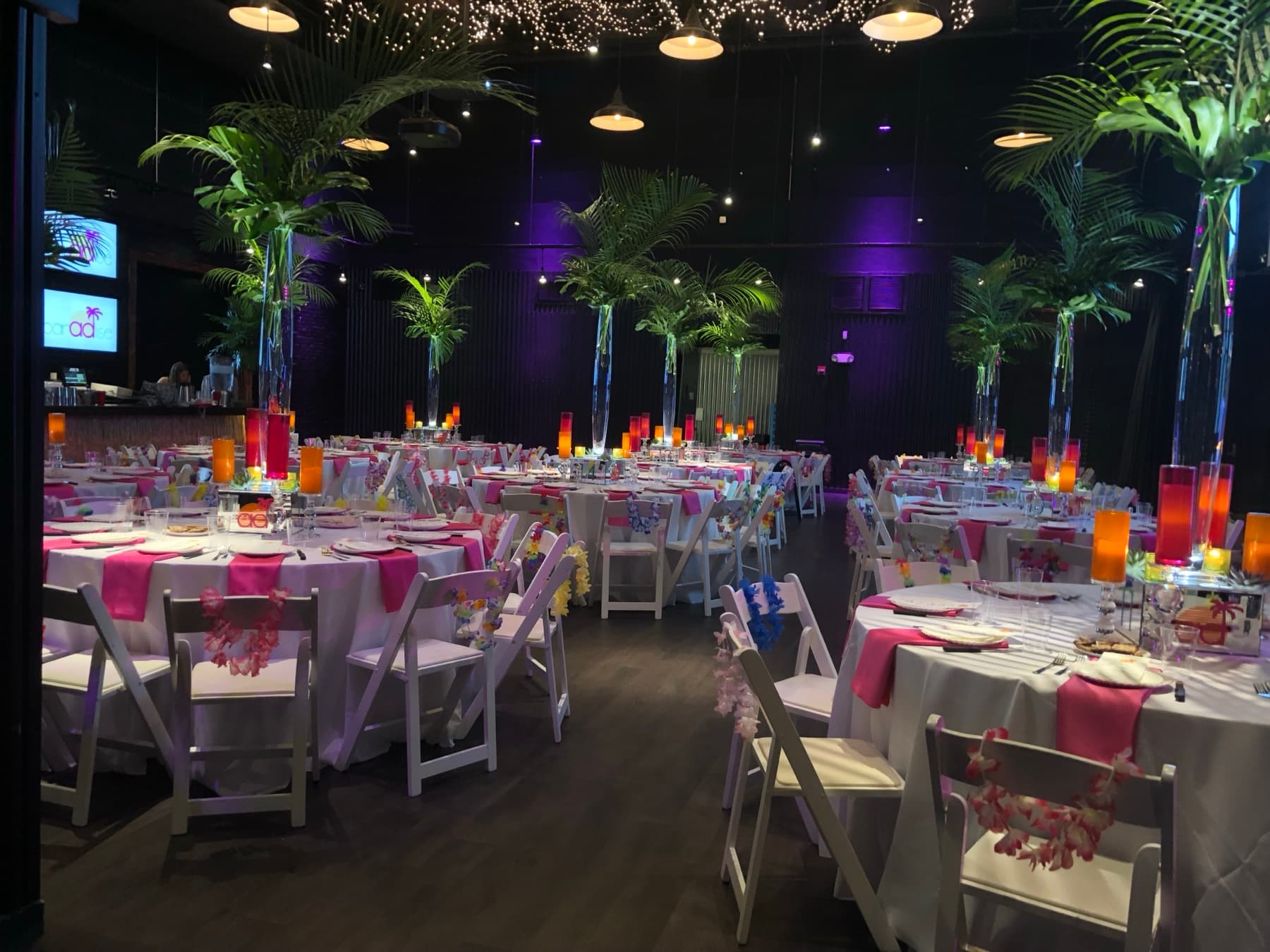 Tropical centerpiece
